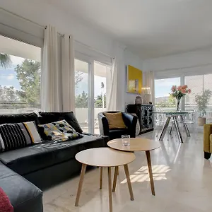 Sunny Golf Apartment Estepona